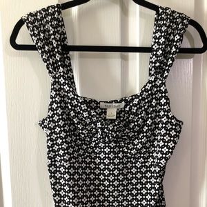 White House/ black market sleeveless shirt